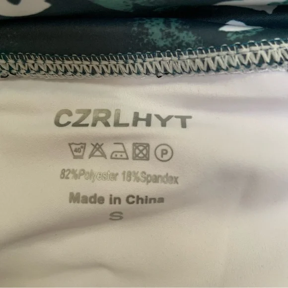 Women's Skorts - Knee Length - Picture 8 of 8